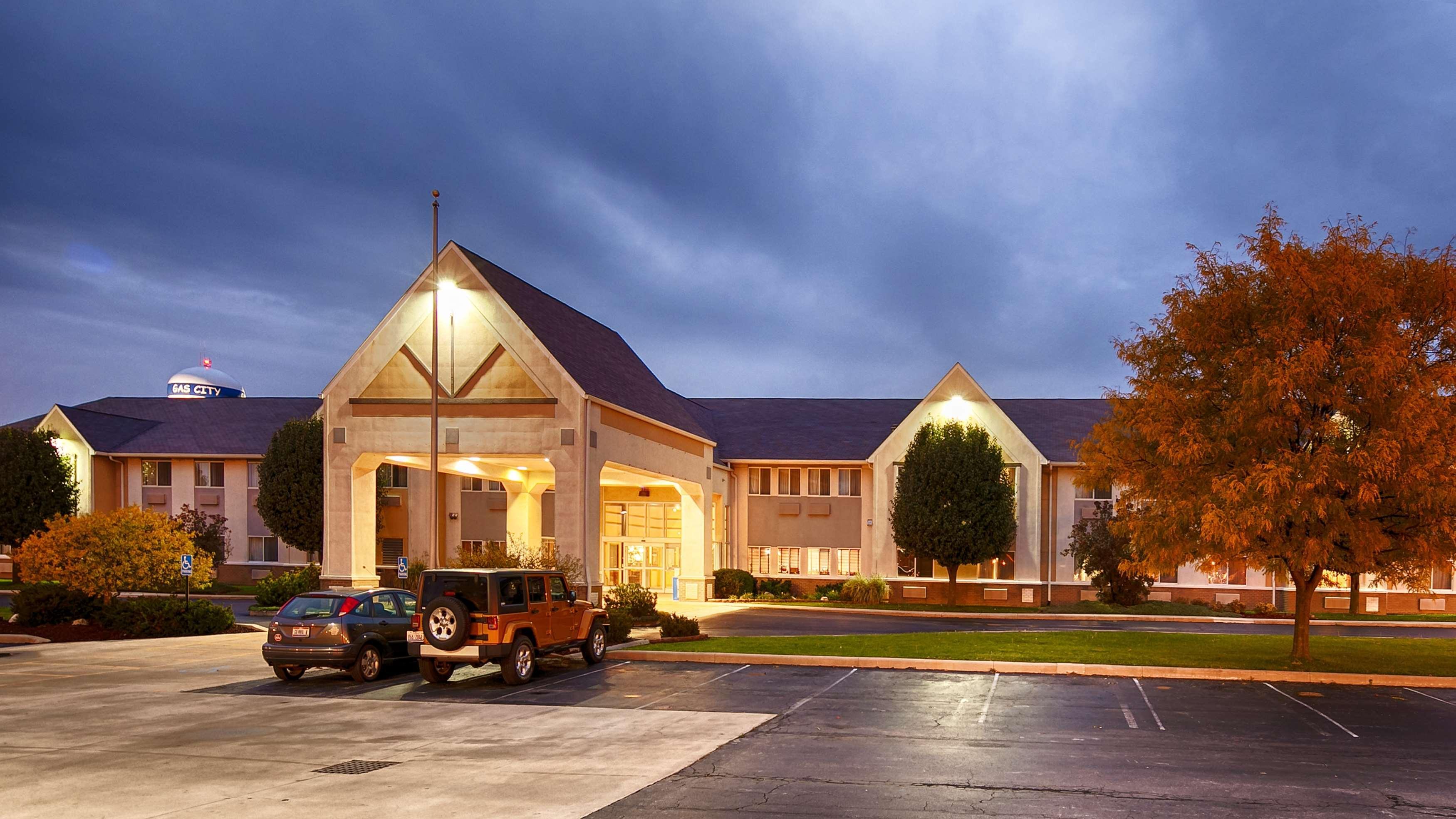 Отель Best Western Gas City Экстерьер фото